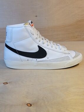 Nike Blazer Mid White Black Sneakers